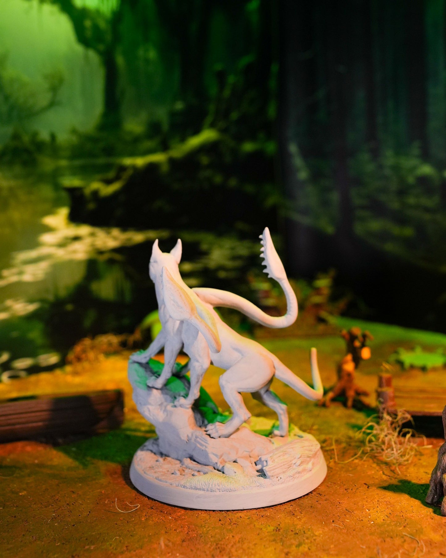 Unpainted Dianna, the Lightbringer image 2