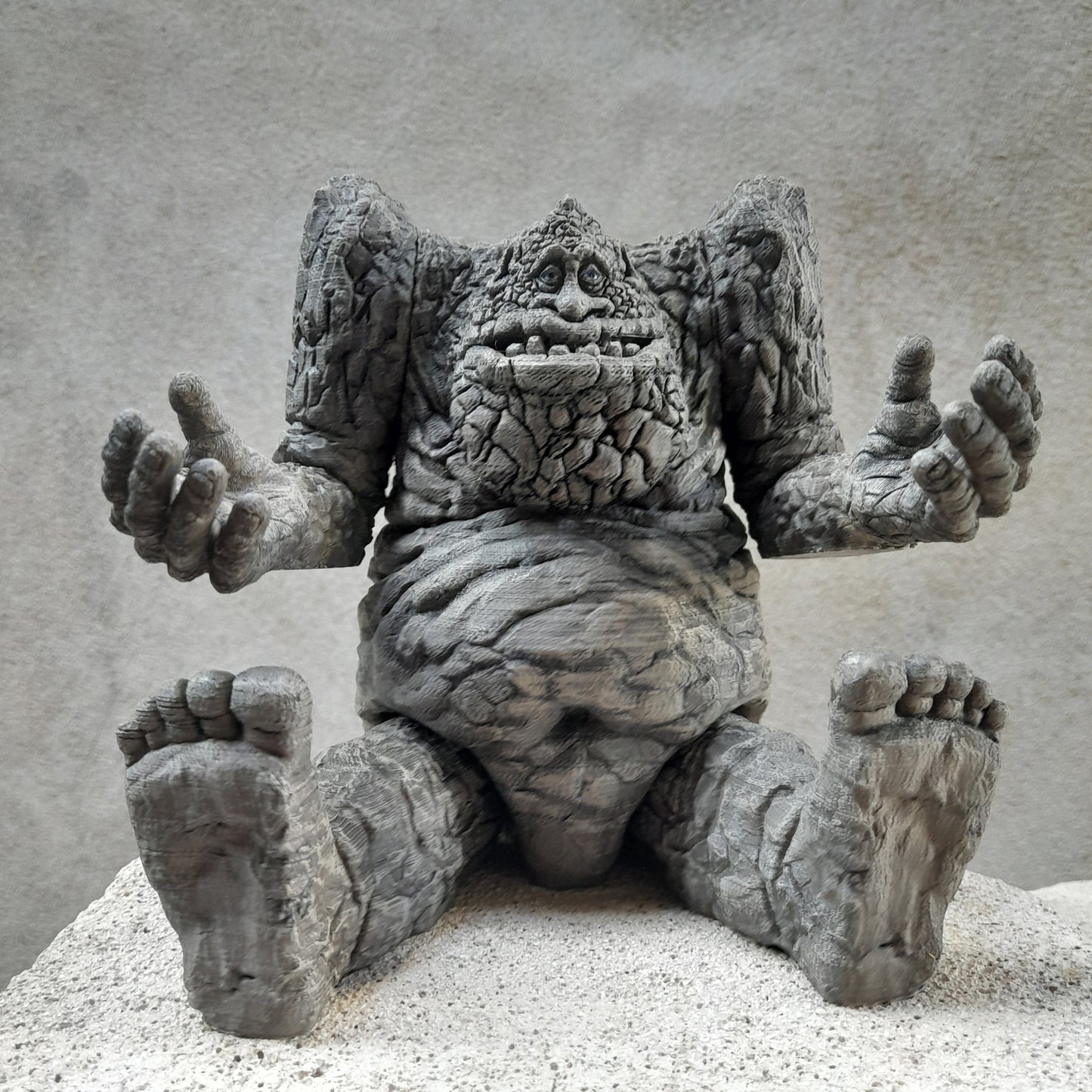 Unpainted Rockbiter and his Bike Articulated 2 awesome models