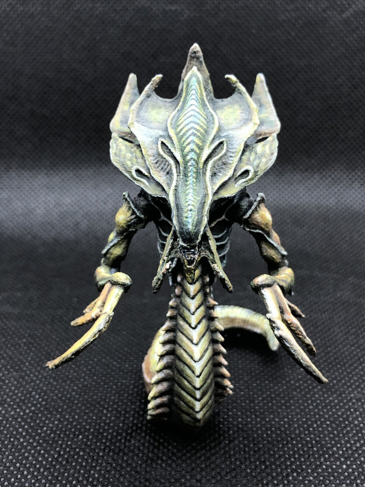 Unpainted StarCraft2 Hydralisk