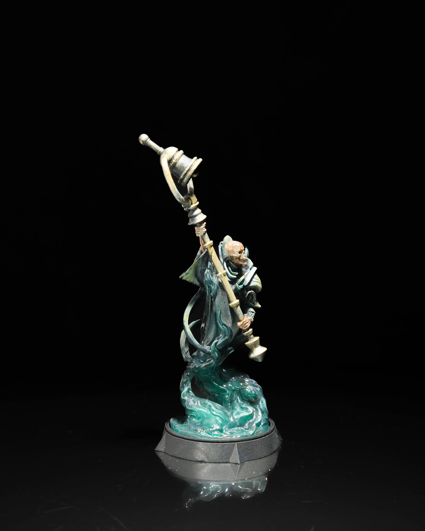 Unpainted Ghost Ax - Enemy image 1