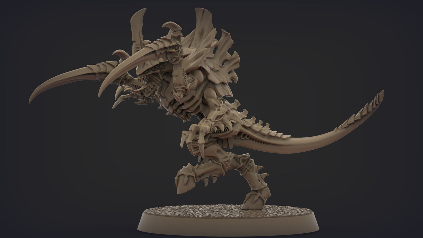 Unpainted Space Bug style 4 (set of 1) image 2