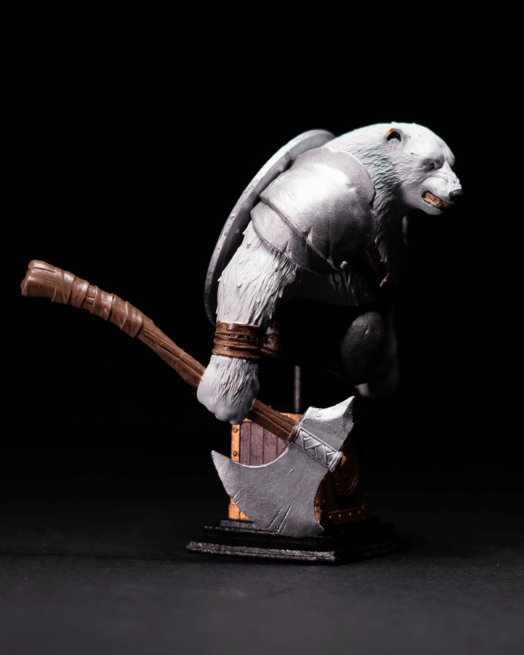 Unpainted Fantasy Christmas Collection - Polar image 1