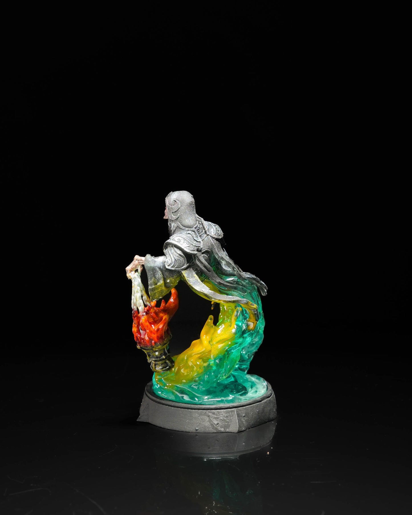 Unpainted Ghost Halberd - Enemy image 2