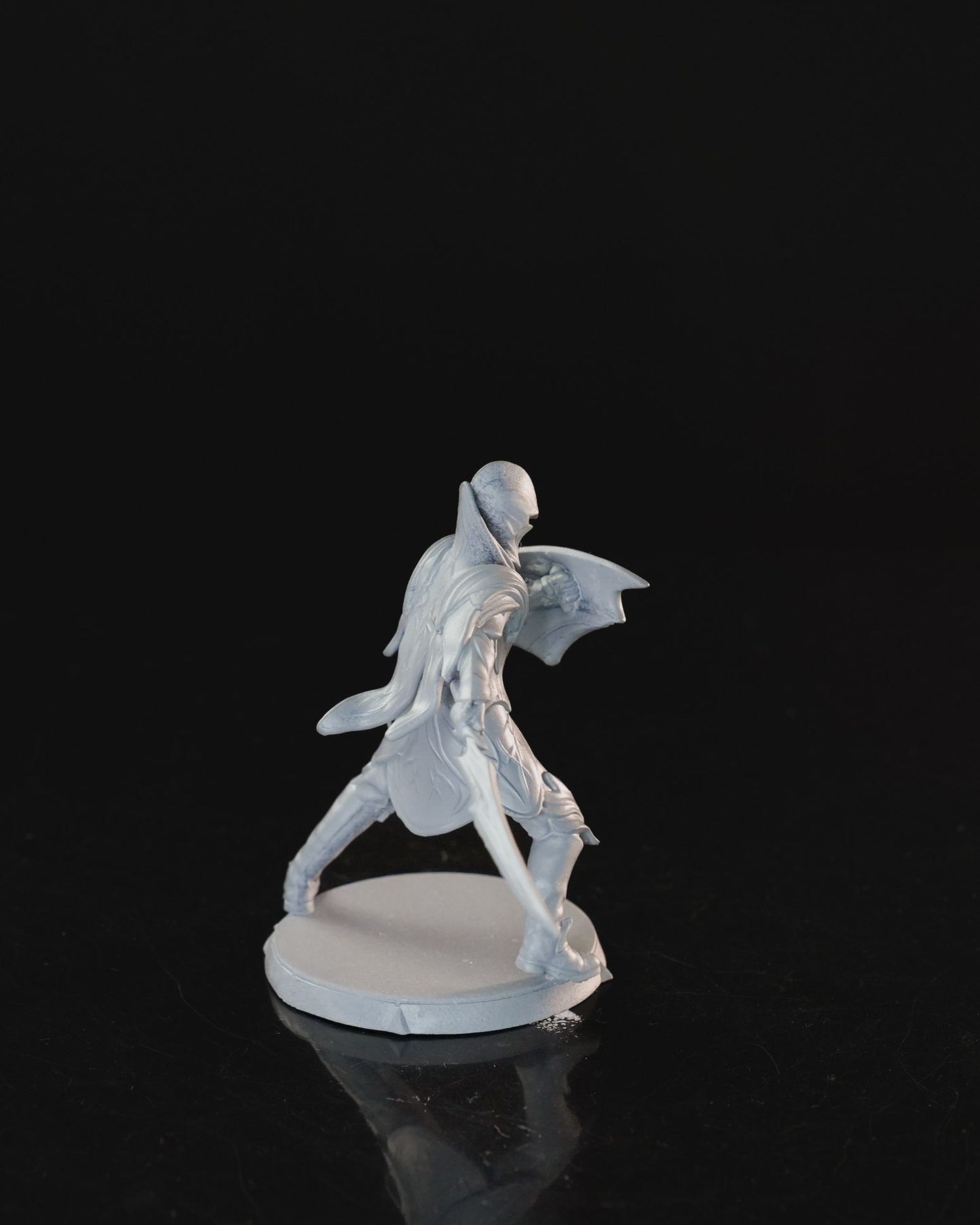 Unpainted Elduin Alaren image 2