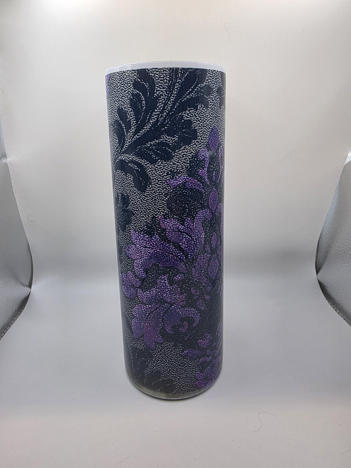 20 Ounce Tumbler with lid and straw and box Purple and grey clover