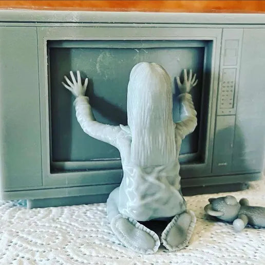 Unpainted Poltergeist Carol Anne and teddy Touching the Tv