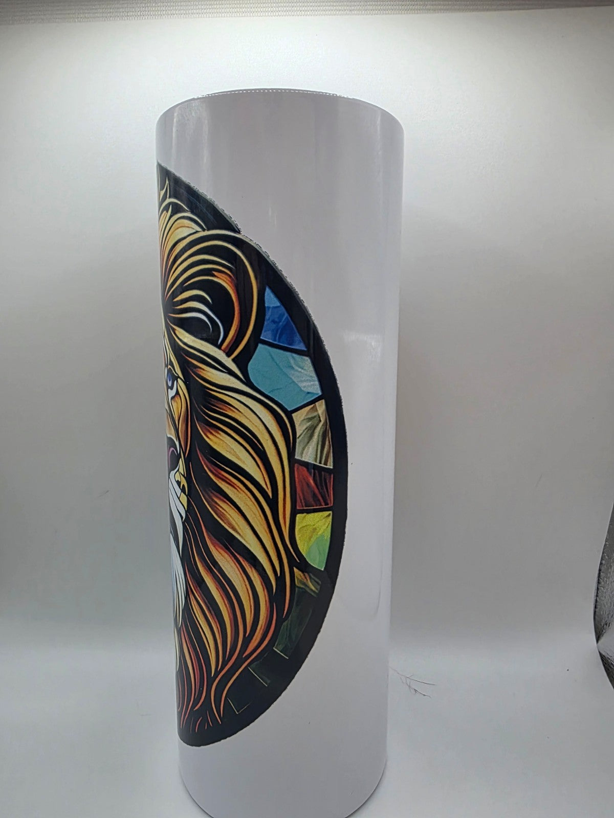 20 Ounce Metal Tumbler with lid and straw and box Lion