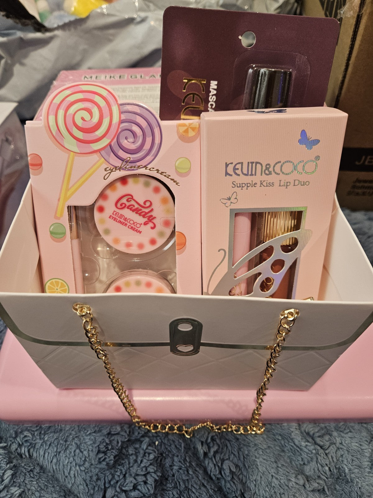 Kevin And Coco Make Up Kit