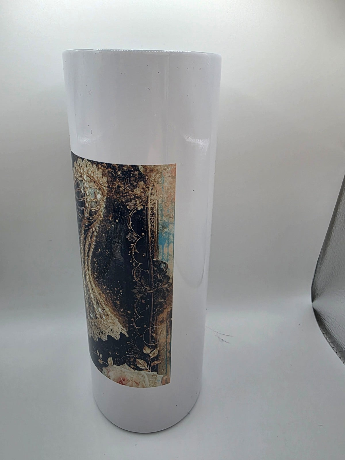 20 Ounce Metal Tumbler with lid and straw and box Lace Corset
