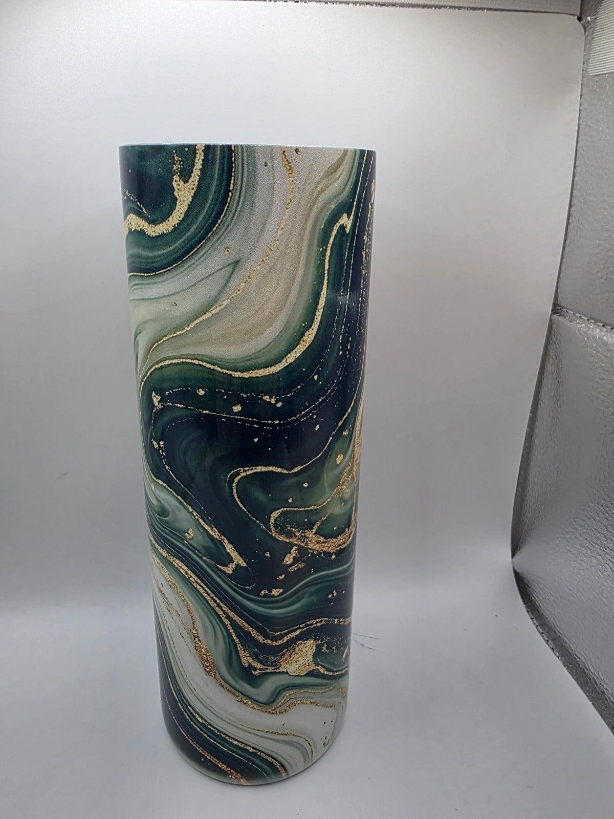 20 Ounce Metal Tumbler with lid and straw and box  Green and Gold Swirl