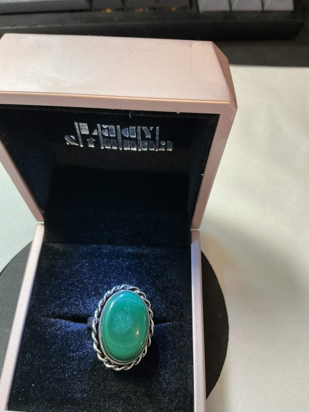 artisan-crafted malachite ring made from 925 sterling silver.
