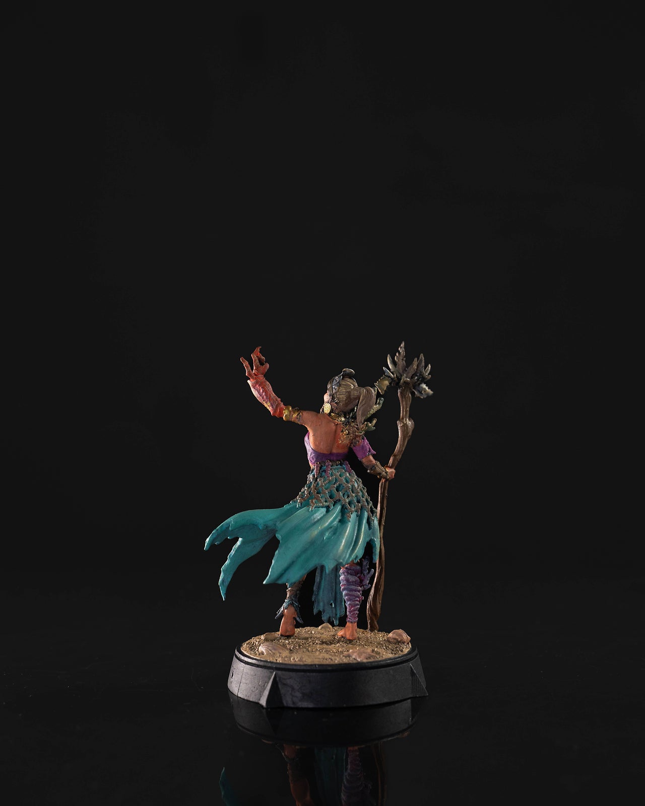 Unpainted Arak Warrior 03