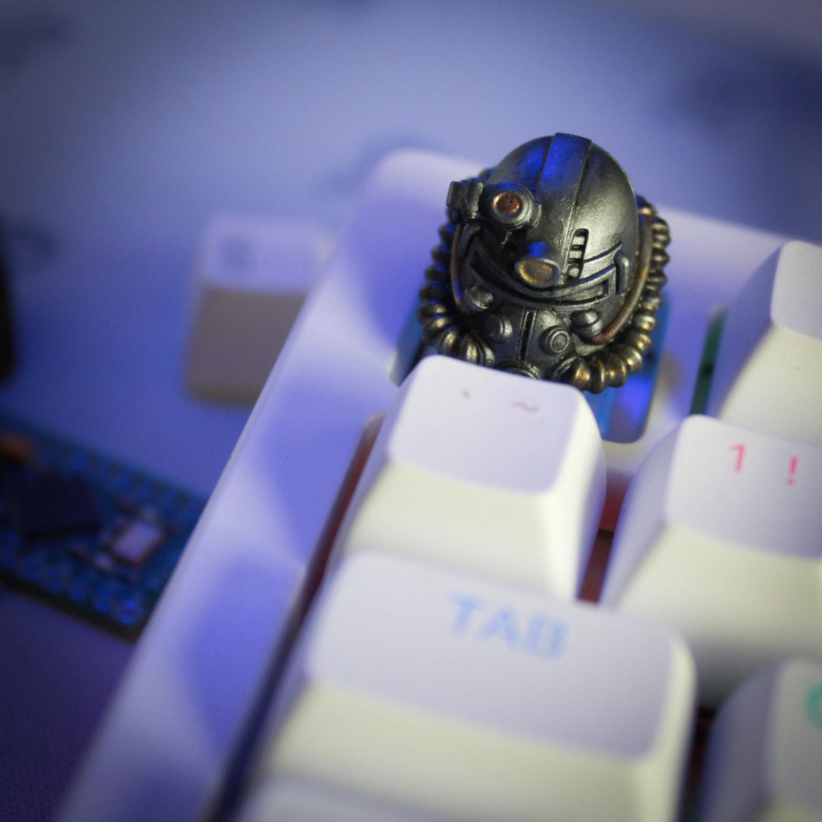 Unpainted T51B armor helmet keycap image 0