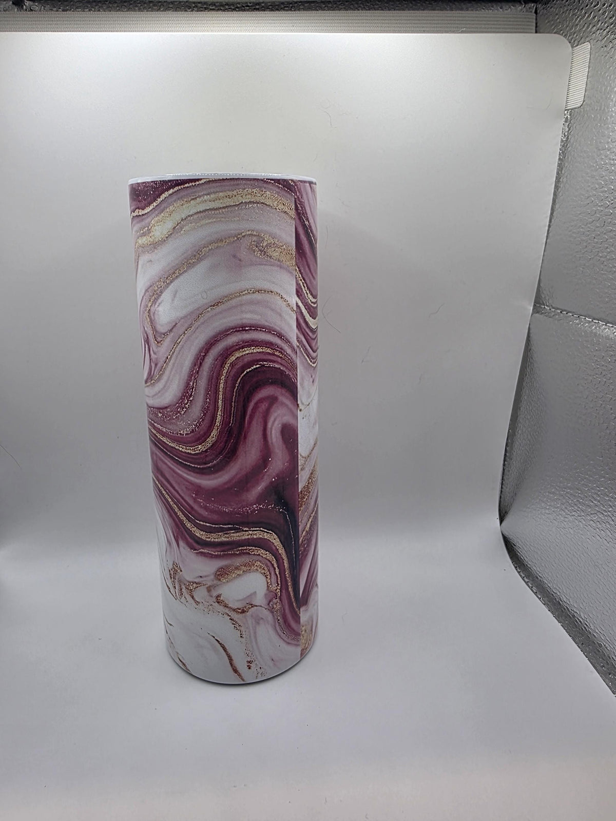 20 Ounce Tumbler with lid and straw and box Pink Marble