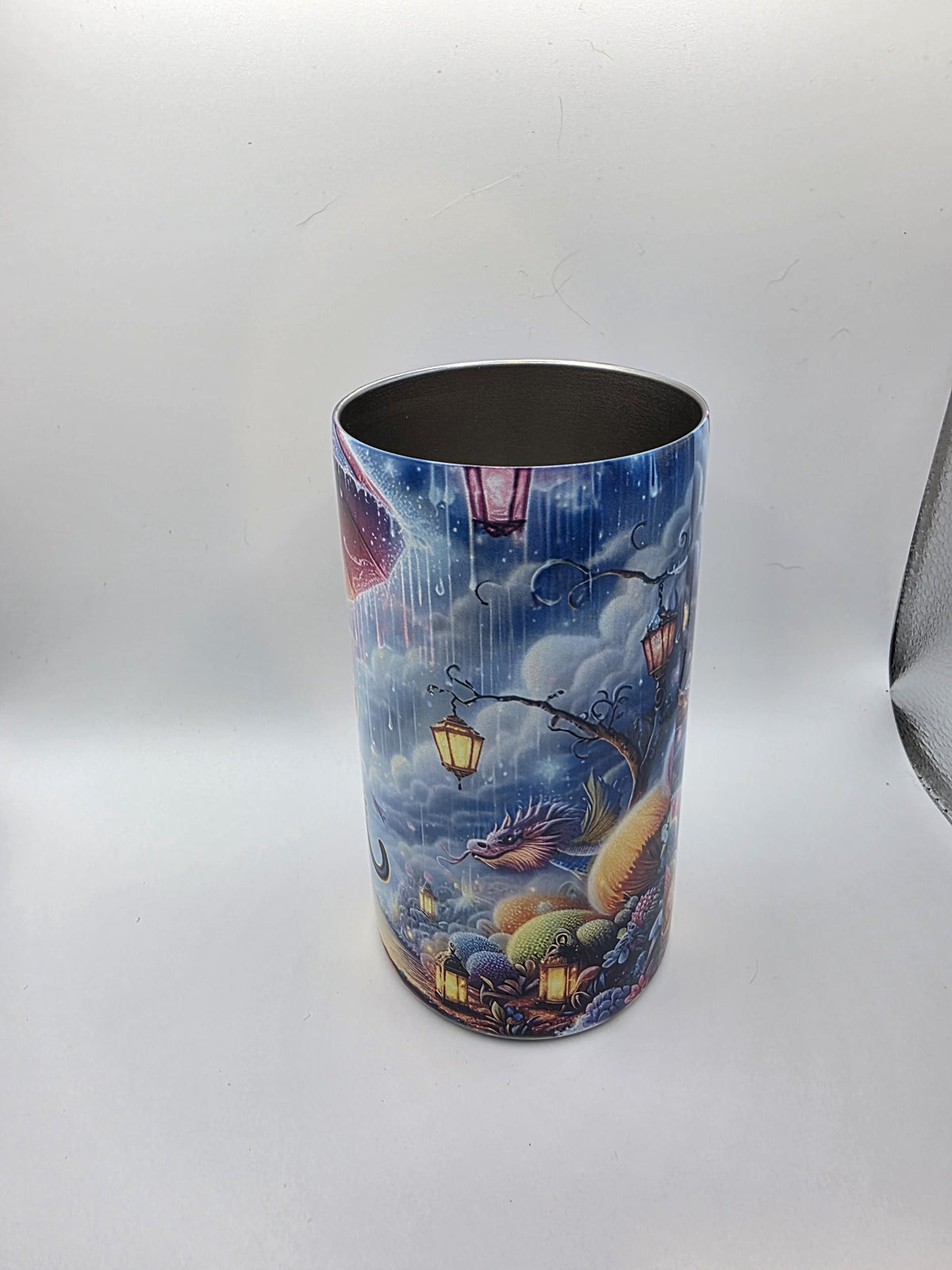 12 Ounce Kids Tumbler with lid and straw and box Dragon in the rain
