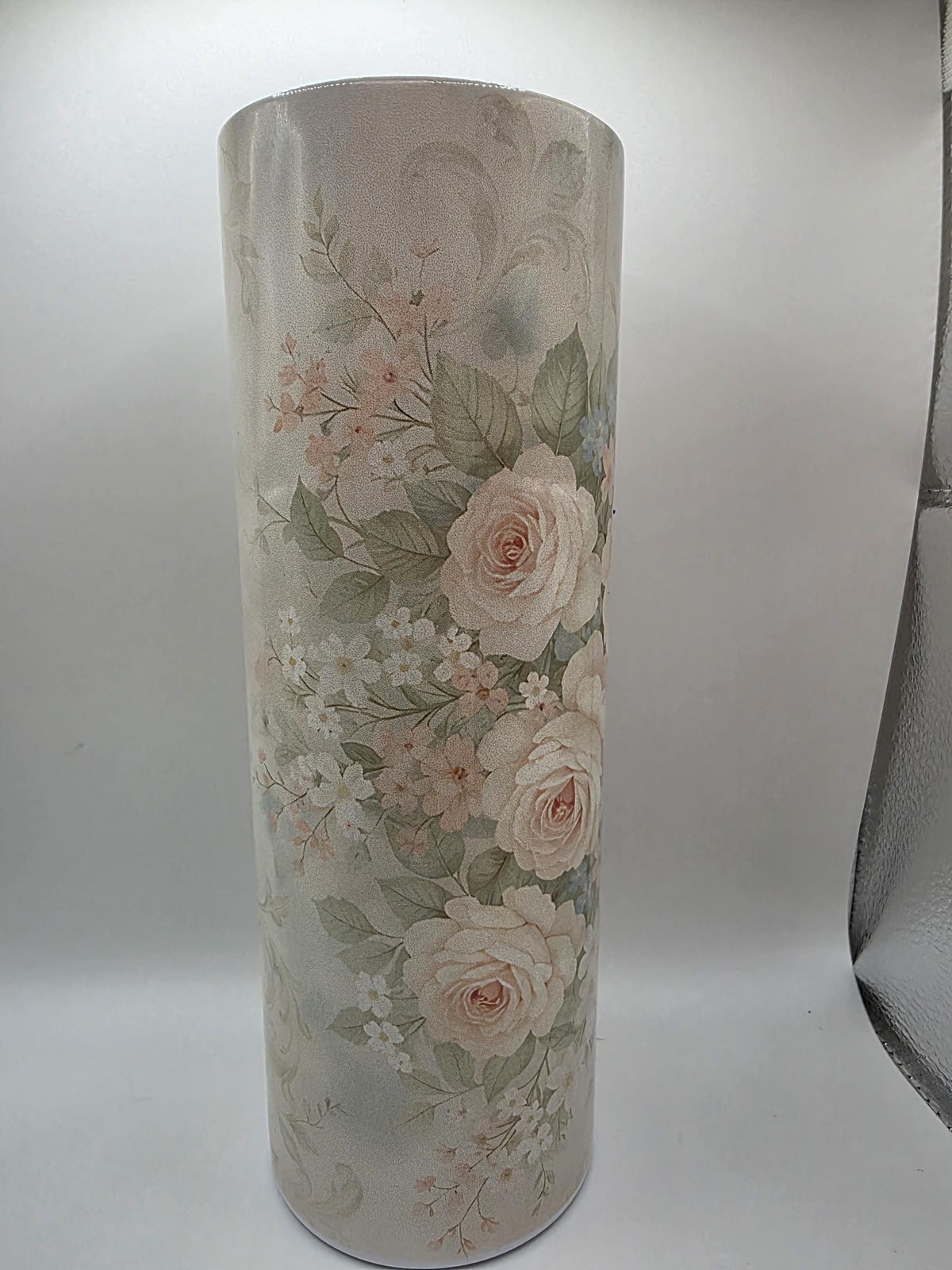 20 Ounce Metal Tumbler with lid and straw and box Lion Pink Flowers