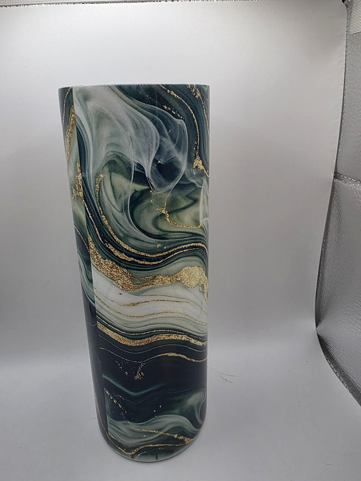 20 Ounce Metal Tumbler with lid and straw and box Green Swirls