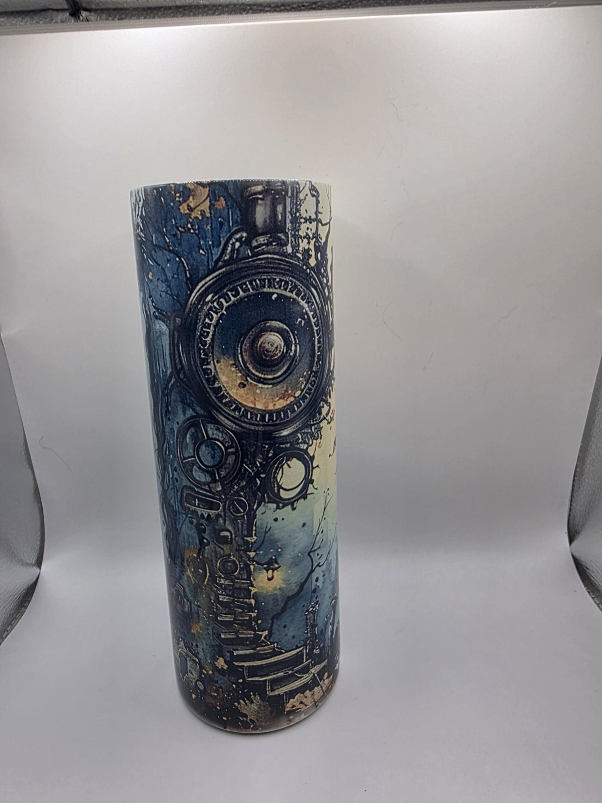 20 Ounce Tumbler with lid and straw and box Steampunk
